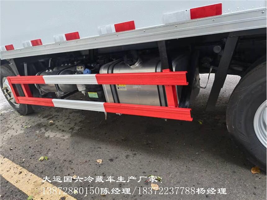长春市 东风天锦小三轴国六8.6米9.6米冷藏车